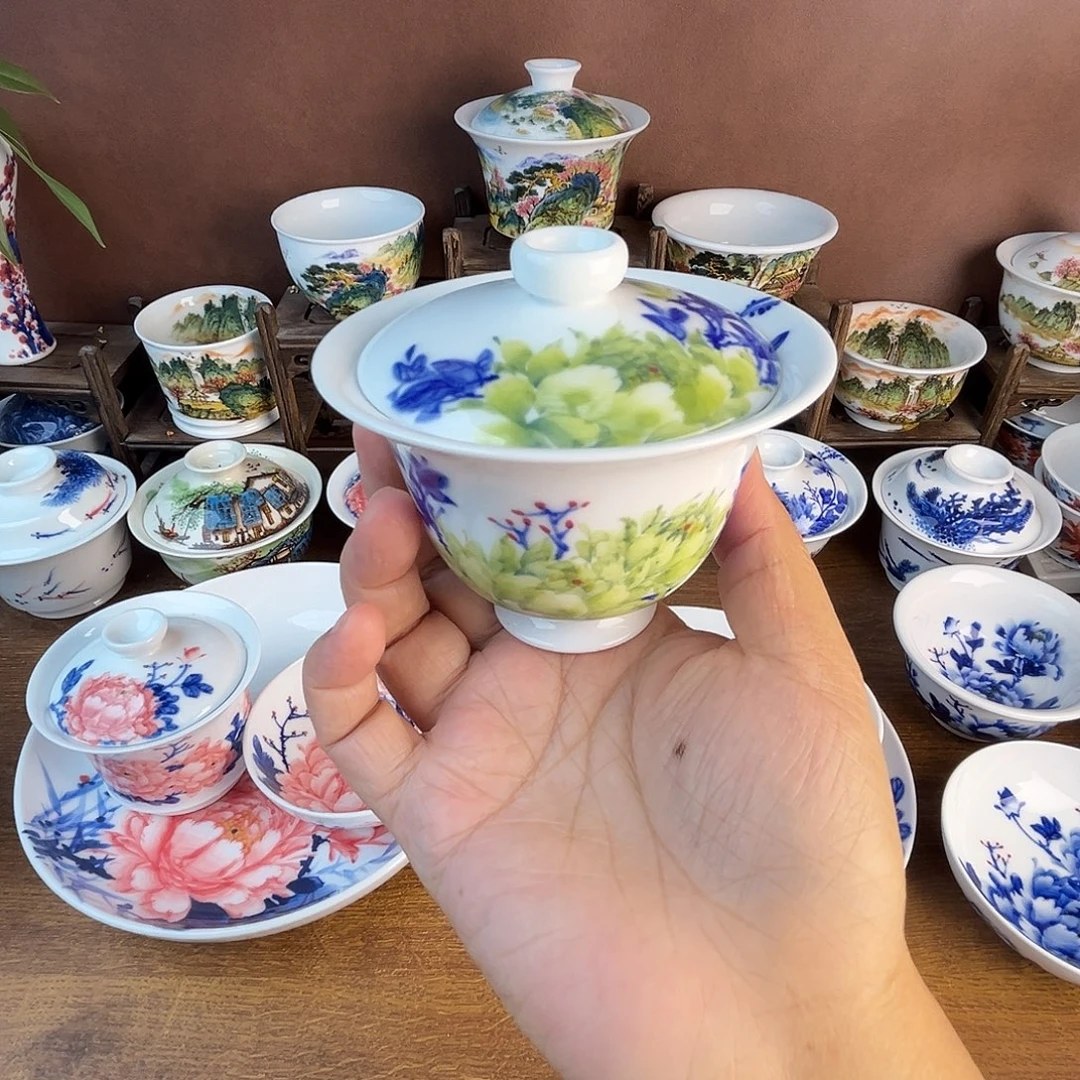 忠意堂釉下彩绿牡丹盖碗