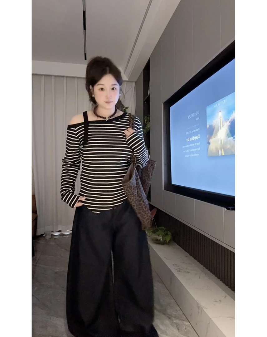 「小吴家」韩系斜领挂脖T恤女2025秋长袖显瘦不规则打底上衣