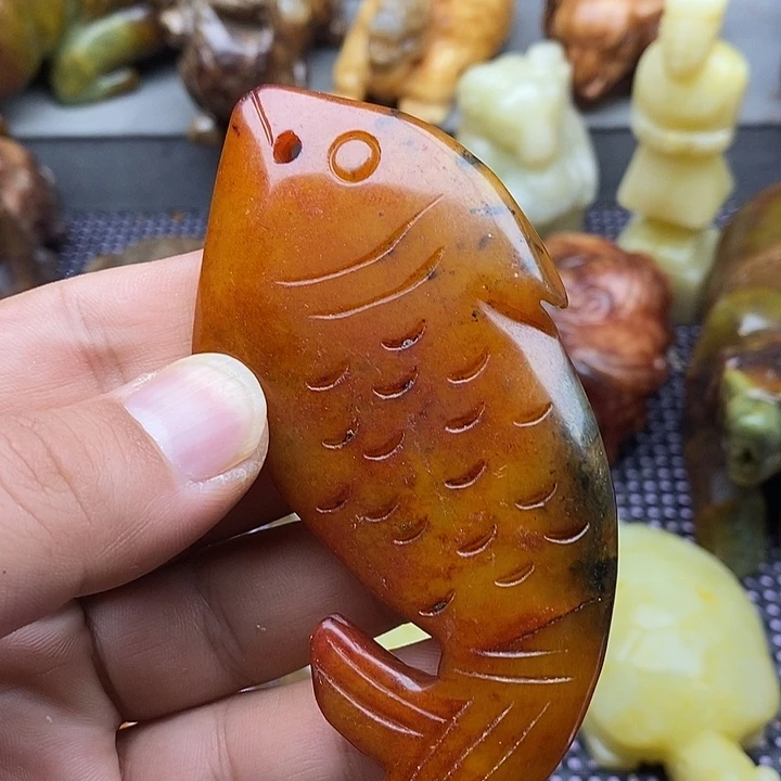 未镶嵌蛇纹石玉颈饰