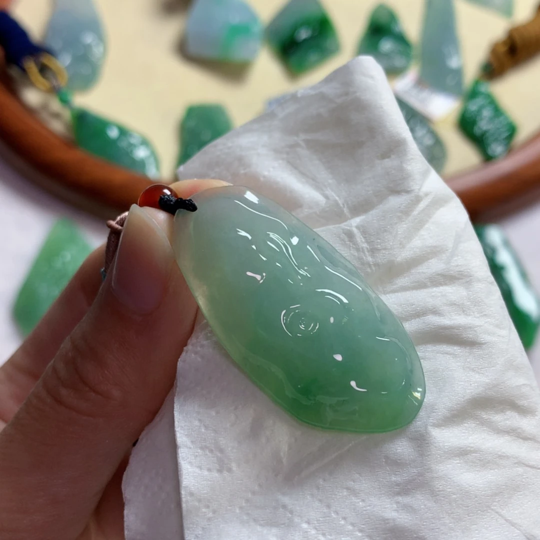 【闪购商品】翡翠吊坠(不含链)未镶嵌 1996