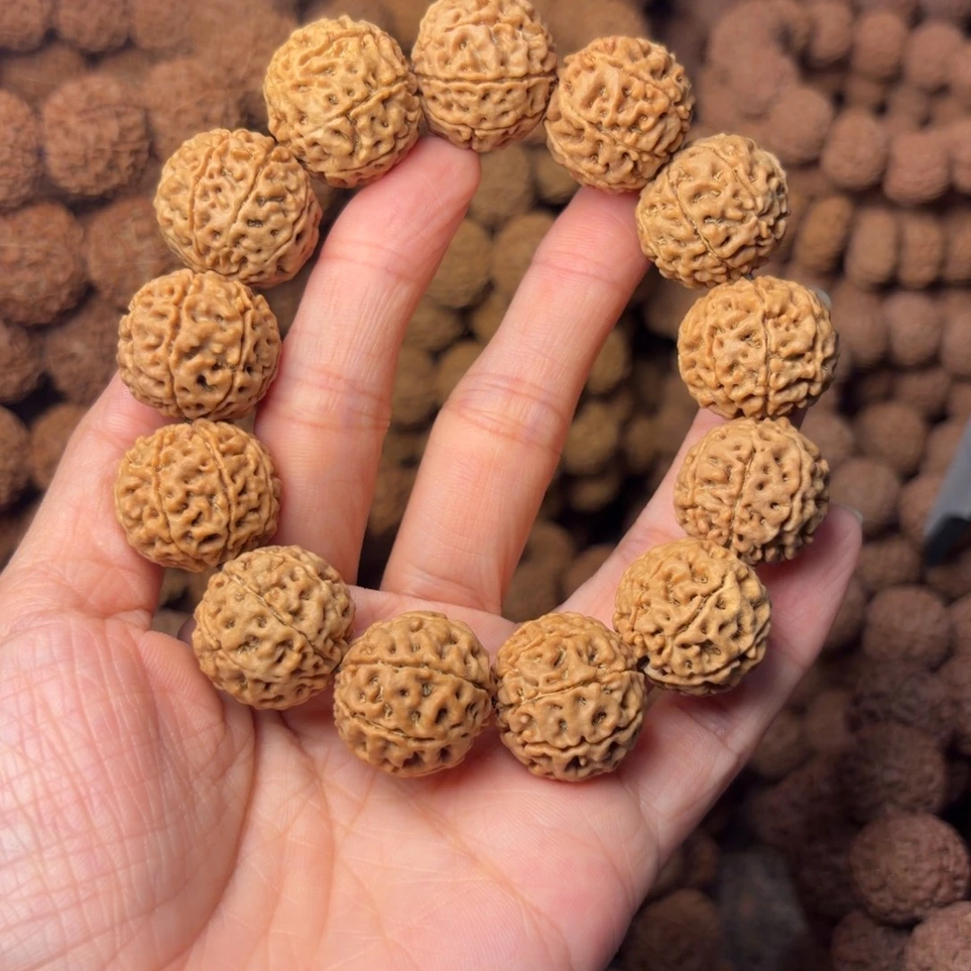 吊坠金刚菩提8瓣金黄色卡20尺，6号