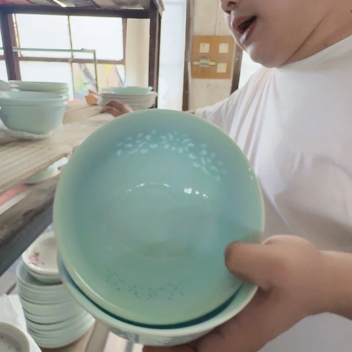 景德镇高温陶瓷深影青玲珑6寸面碗2个