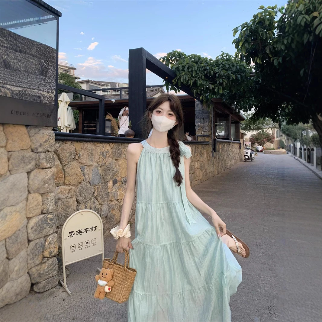 吊带裙蓝色长裙新款海边度假裙子薄荷曼波纯欲慵懒风女装