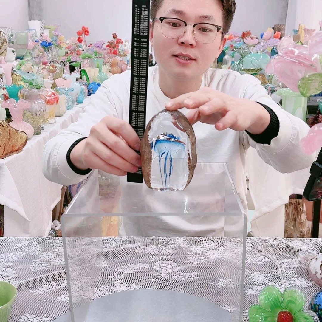 福利不退不换琉璃花瓶艺术品