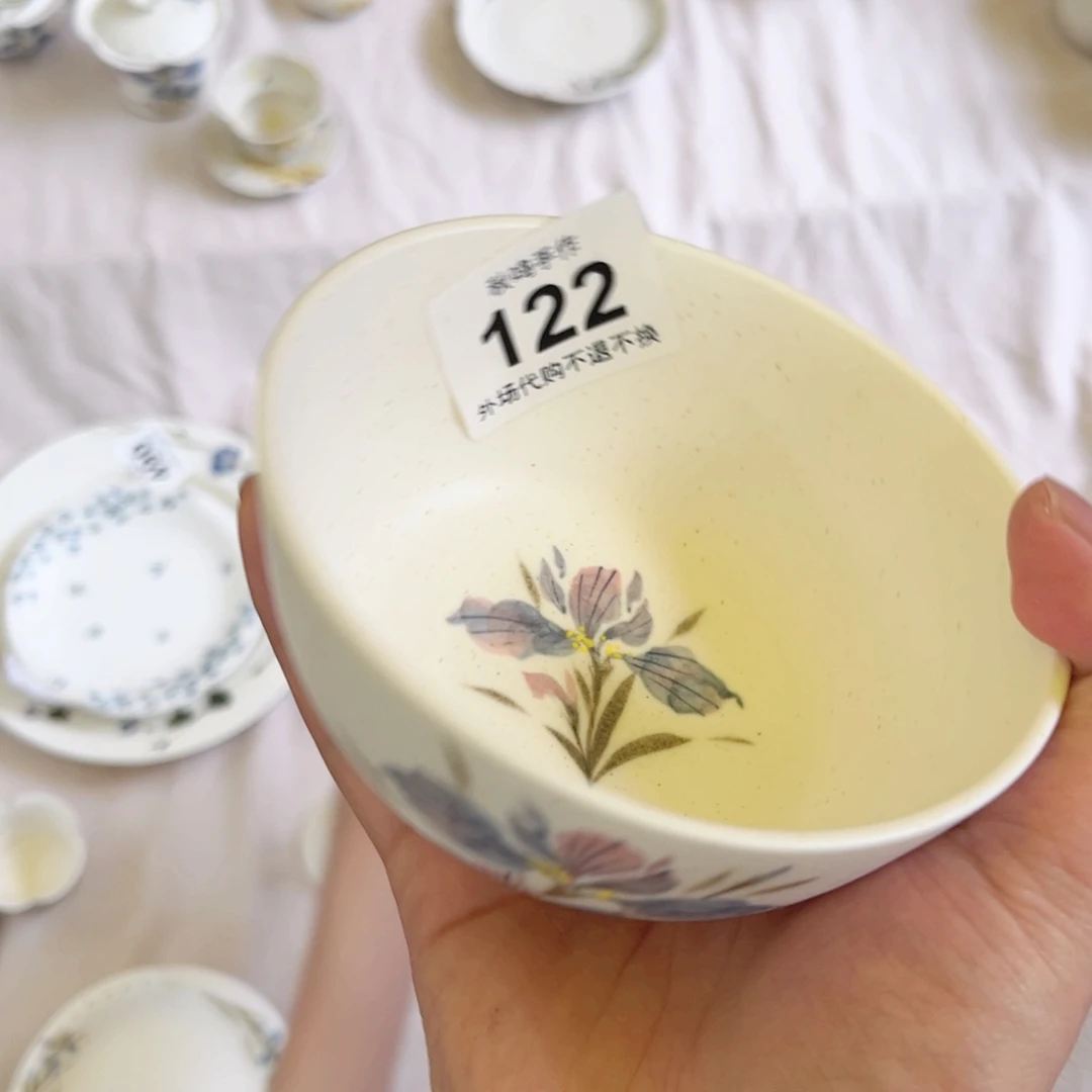 杯月****。122 哈哈哈哈哈哈哈哈哈哈哈