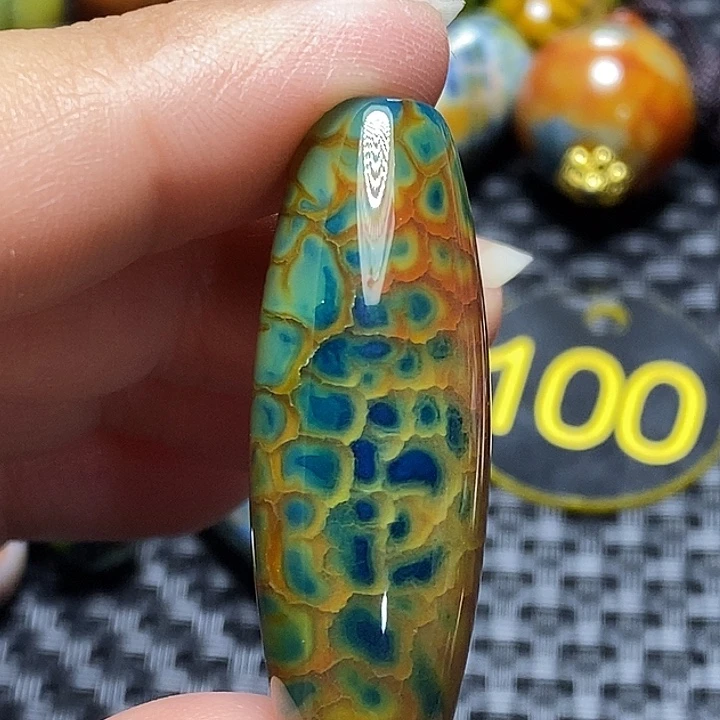 用***3玛瑙/玉髓未镶嵌颈饰