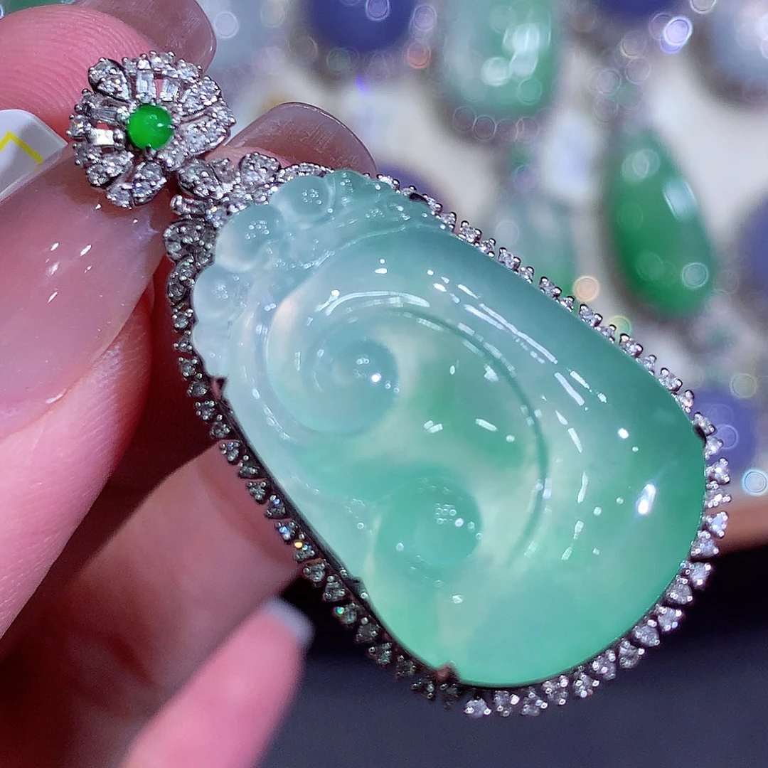 翡翠18K金镶嵌吊坠(不含链)