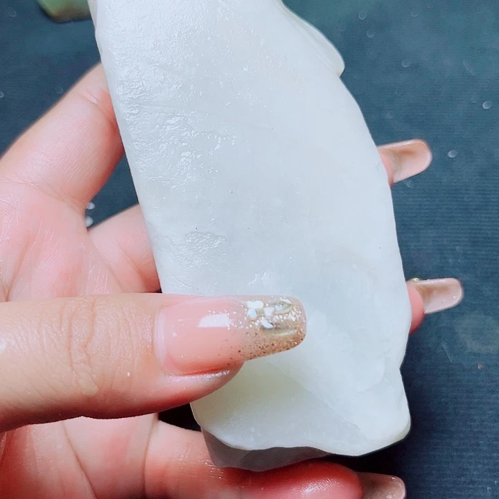 和田玉（糖玉）未镶嵌珠宝奇石