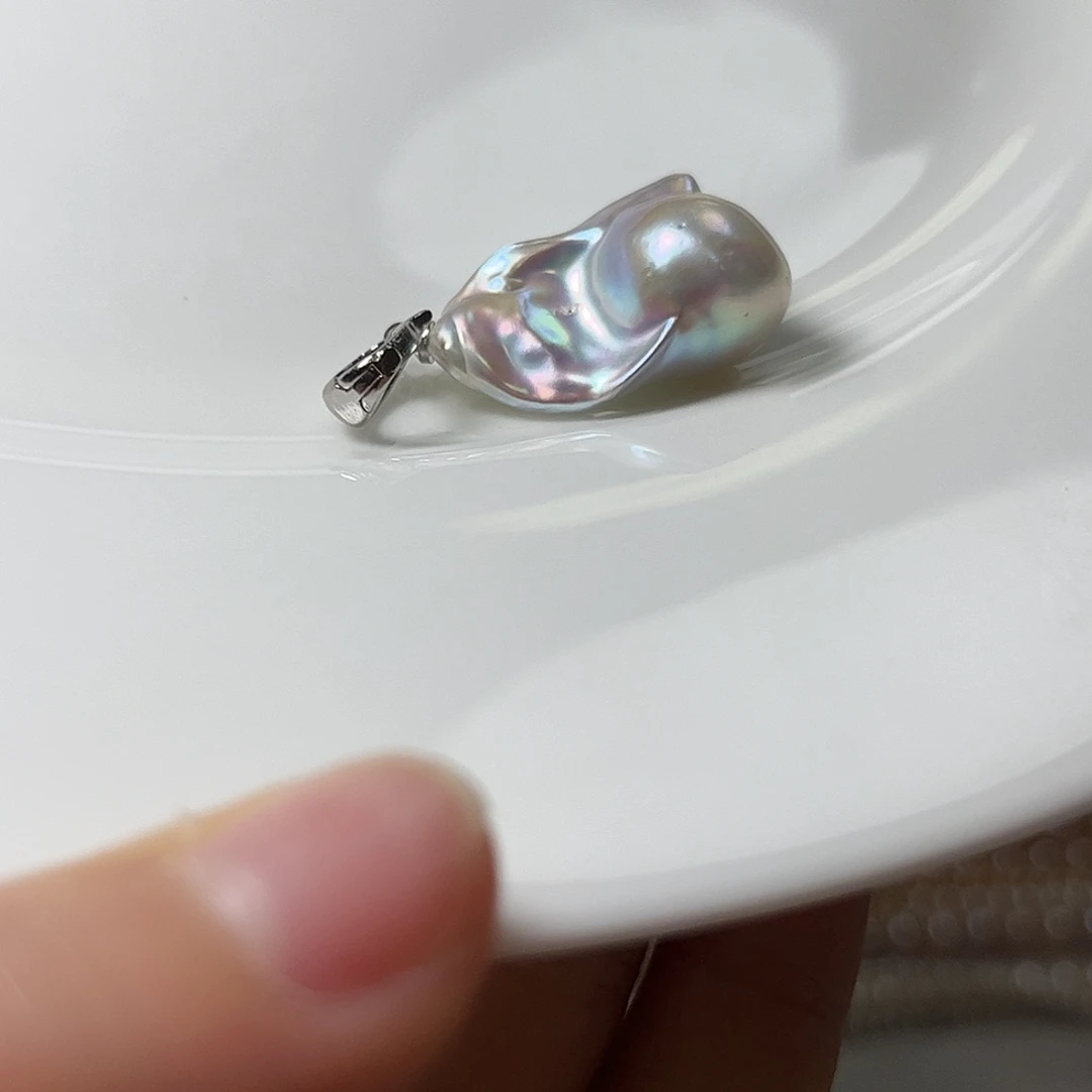 淡水珍珠未镶嵌颈饰11.7左右极光巴洛克螺纹珠