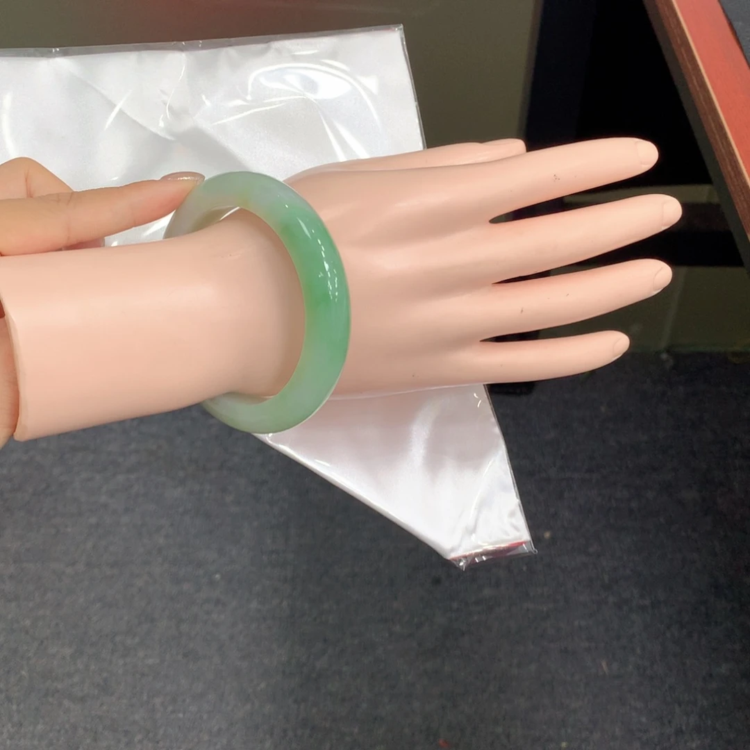 未镶嵌手镯翡翠翡翠