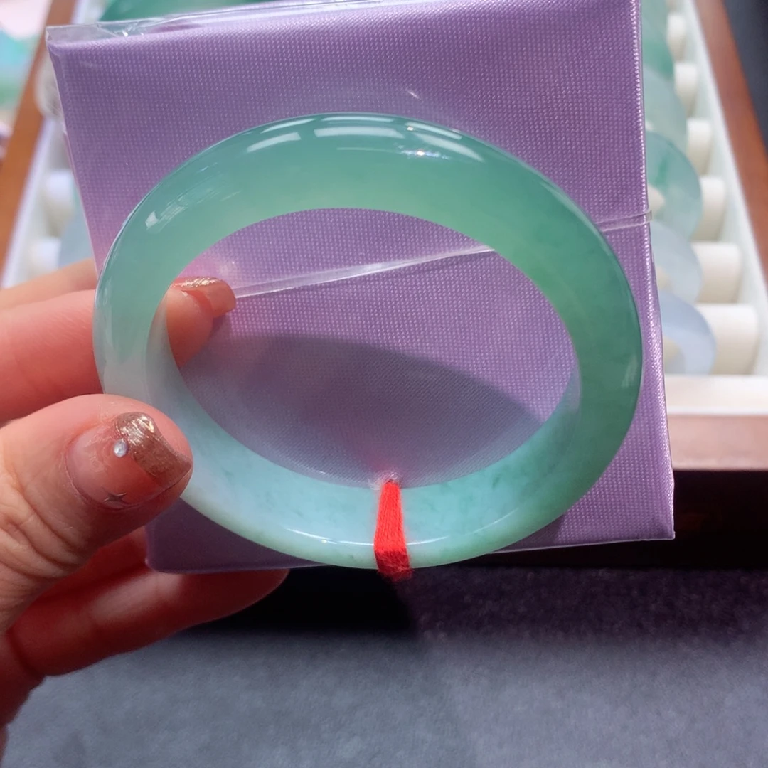 姗***迟翡翠未镶嵌手镯17号