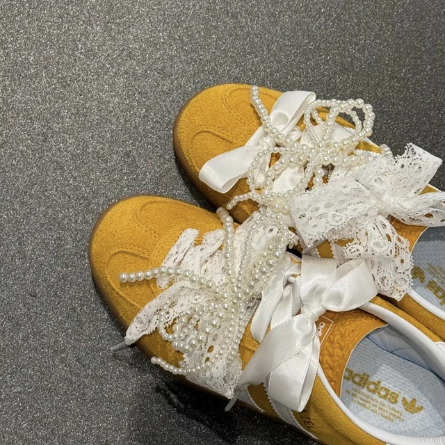 适配德训鞋运动鞋白色蕾丝鞋带珍珠蝴蝶结流苏鞋扣鞋面装饰挂件