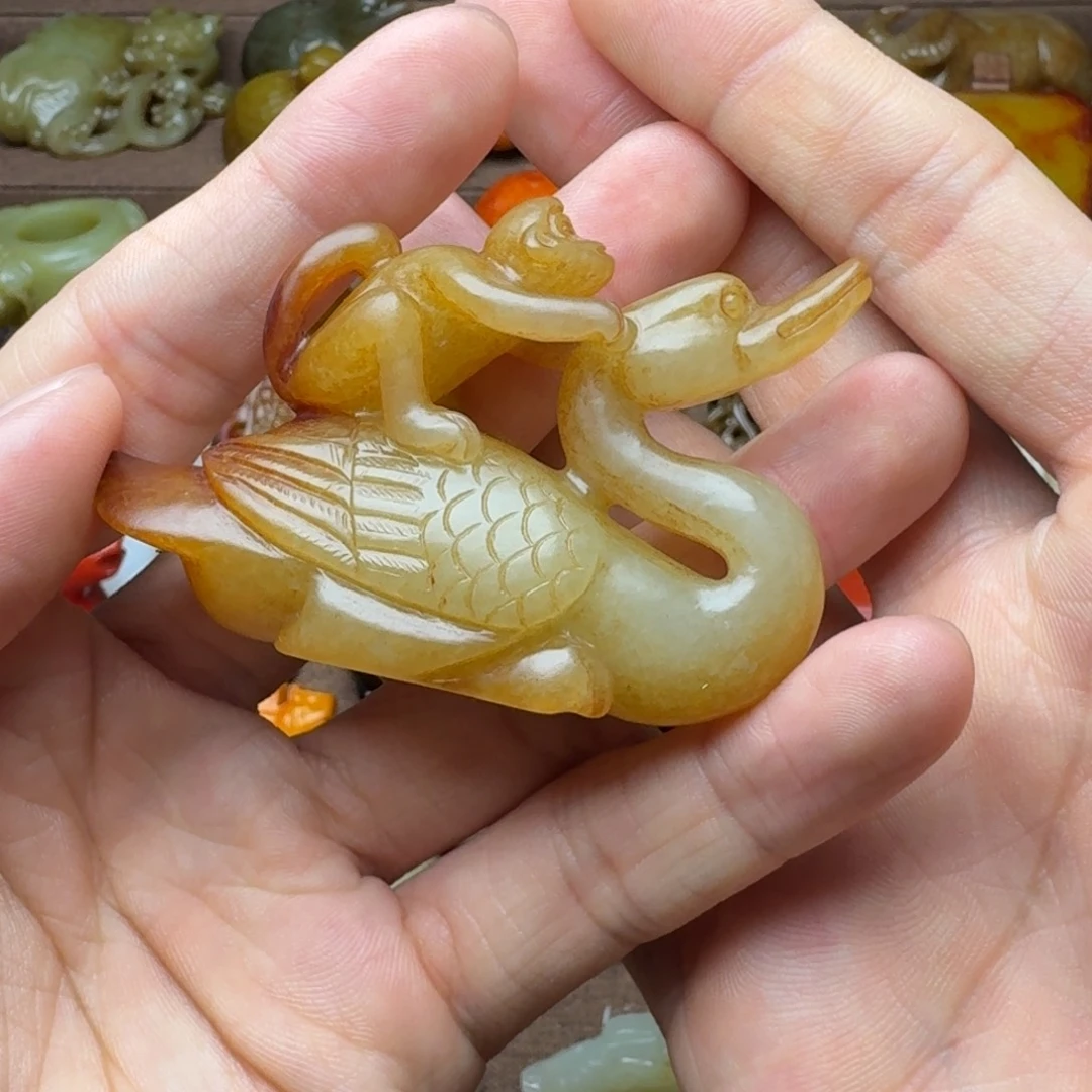 和田玉挂件未镶嵌