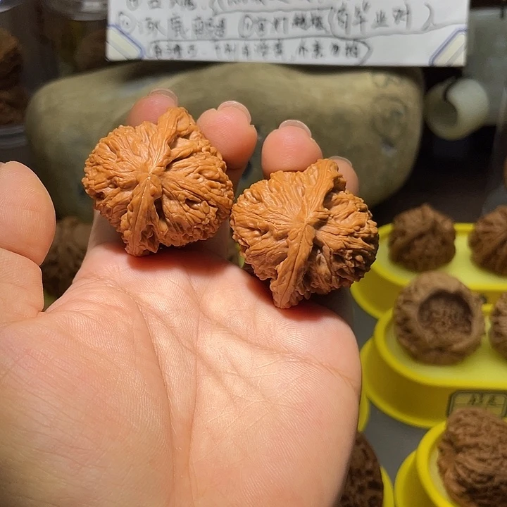 文玩核桃把件012号，42尺全品球疆
