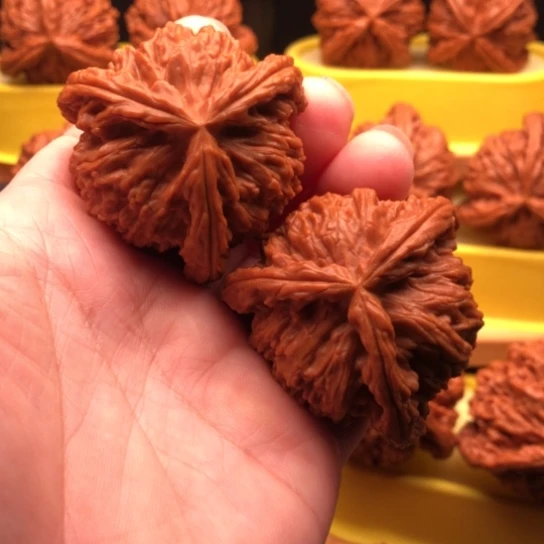 广***制文玩核桃吊坠核桃