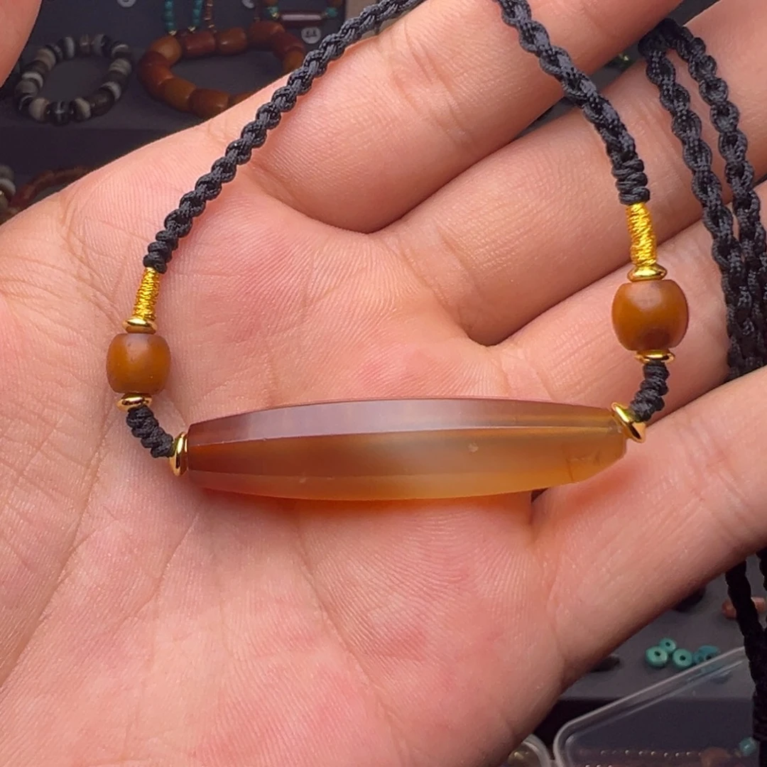 玛瑙/玉髓合金颈饰