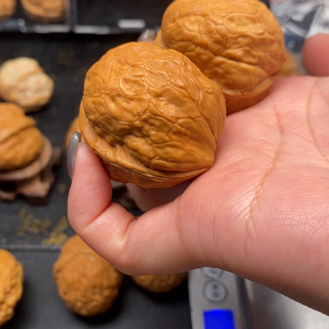 文玩核桃把件玲珑金蝉