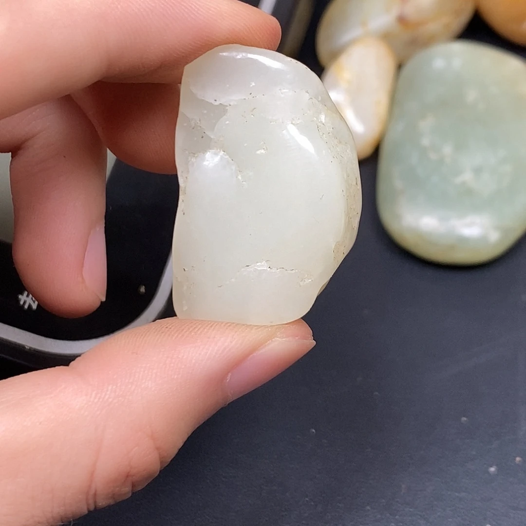 和田玉（糖玉）未镶嵌挂件