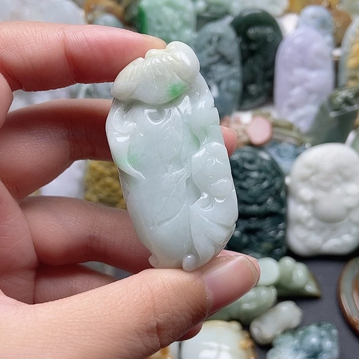 翡翠未镶嵌颈饰翡翠