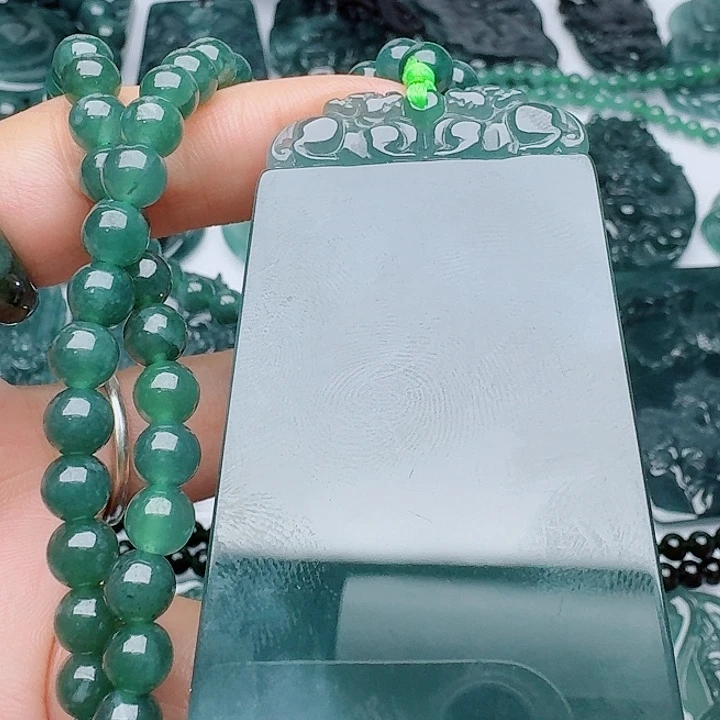 颈饰未镶嵌翡翠多样性发其一