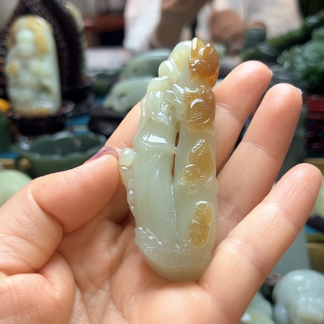 和田玉未镶嵌挂件