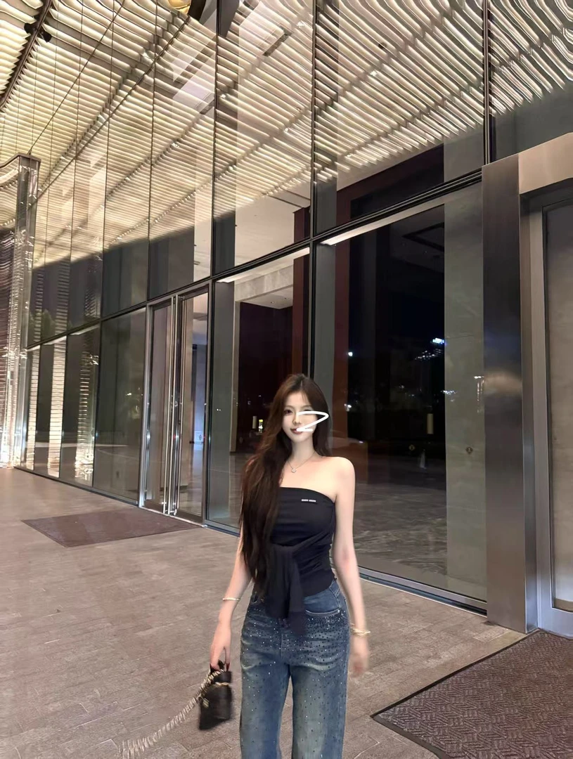 【TONG】新款字母刺绣抹胸背心绑带无袖上衣（245）