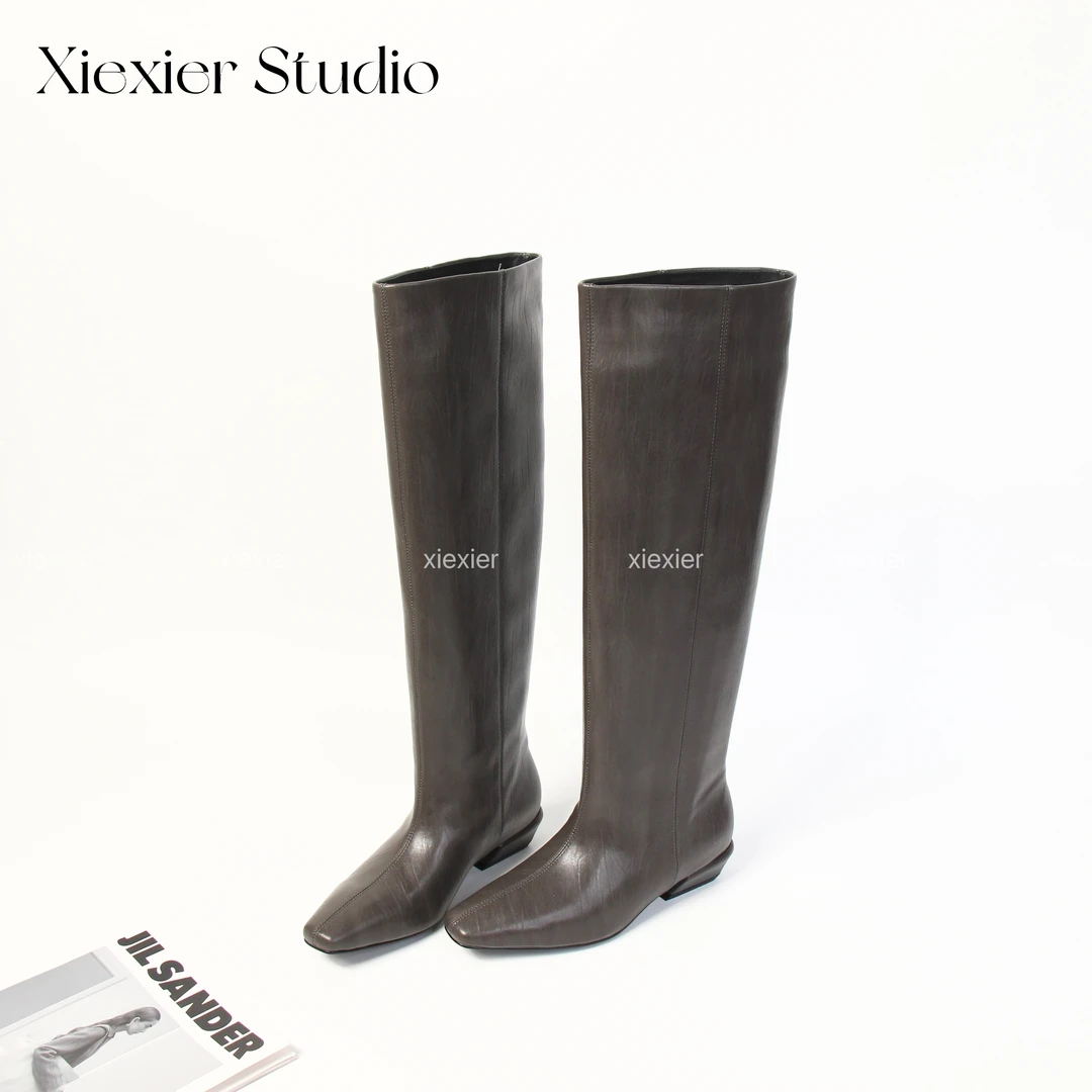 谢喜儿 | 复古粗跟简约百搭方头长靴女