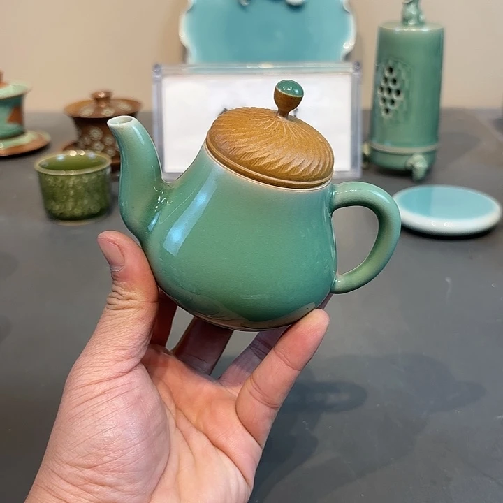 瓷片龙泉青瓷福利青瓷