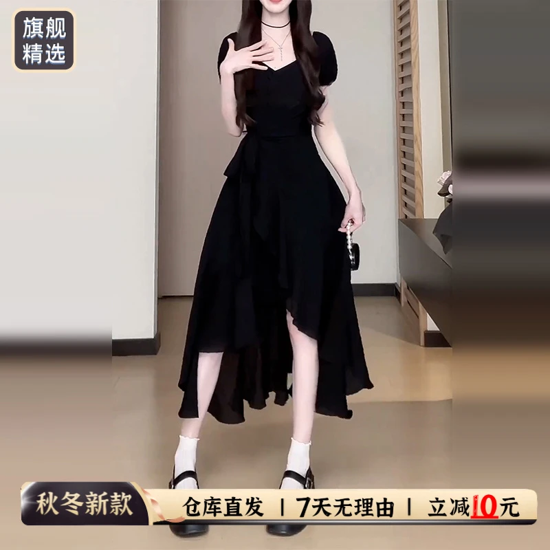 2025新款黑色赫本风连衣裙子女夏季今年流行爆款气质掐腰法式长裙