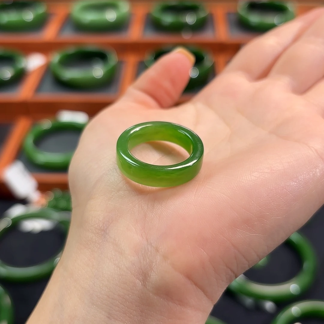 和田玉（碧玉）未镶嵌戒指果阳绿