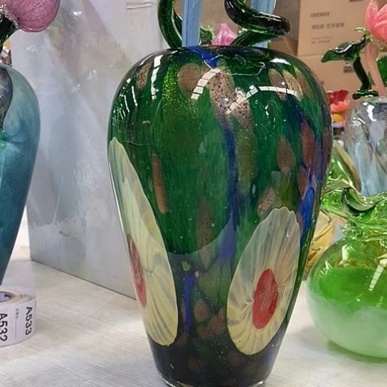 琉璃花瓶高31厘米口径9厘米