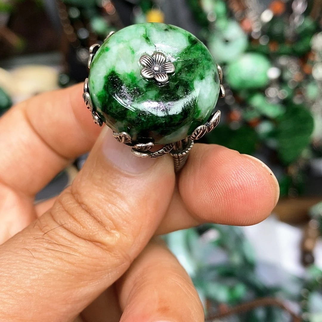 银S925镶嵌戒指翡翠漂亮美眉