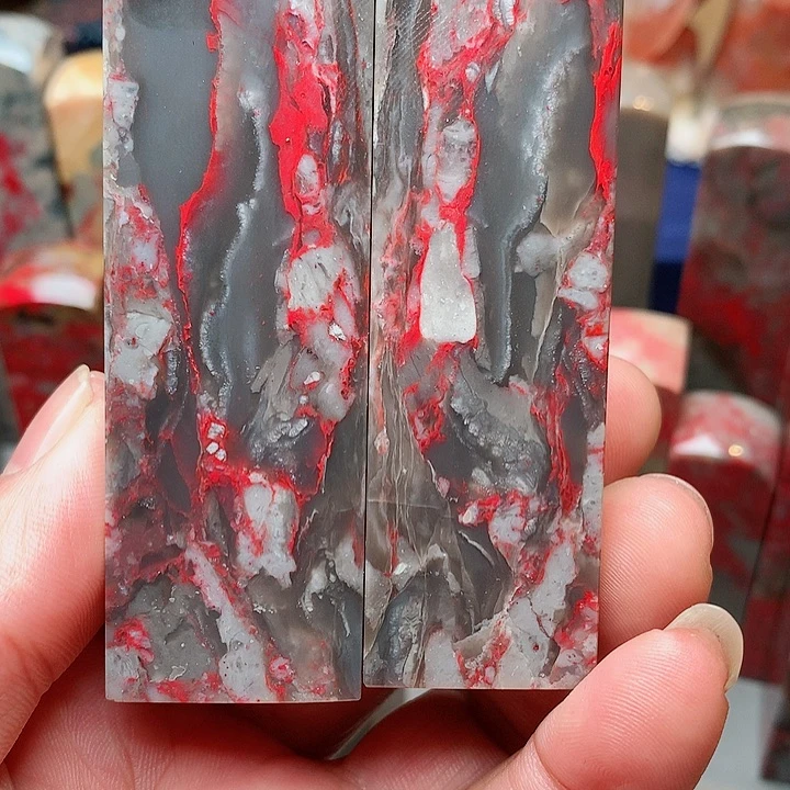 昌化石戴*昌化鸡血石