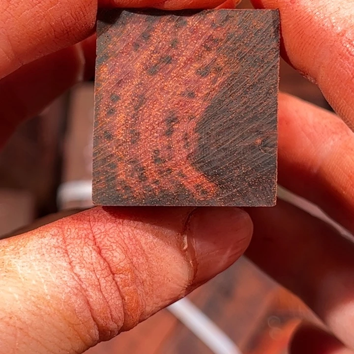 D***l檀香紫檀（小叶紫檀）手串1213老型17颗i023开料后不退换