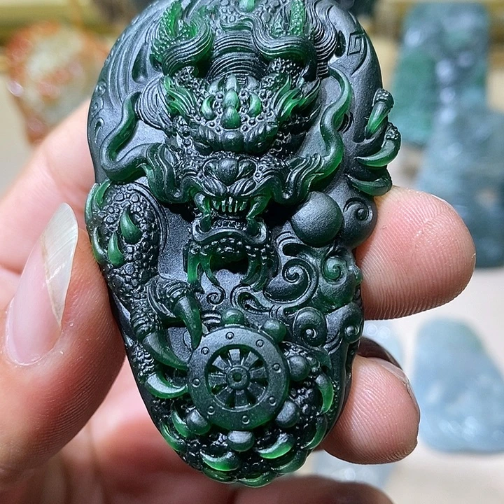 定制翡翠未镶嵌翡翠