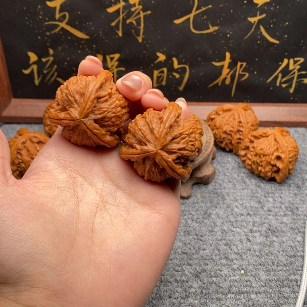 【闪购商品】吊坠文玩核桃心****。