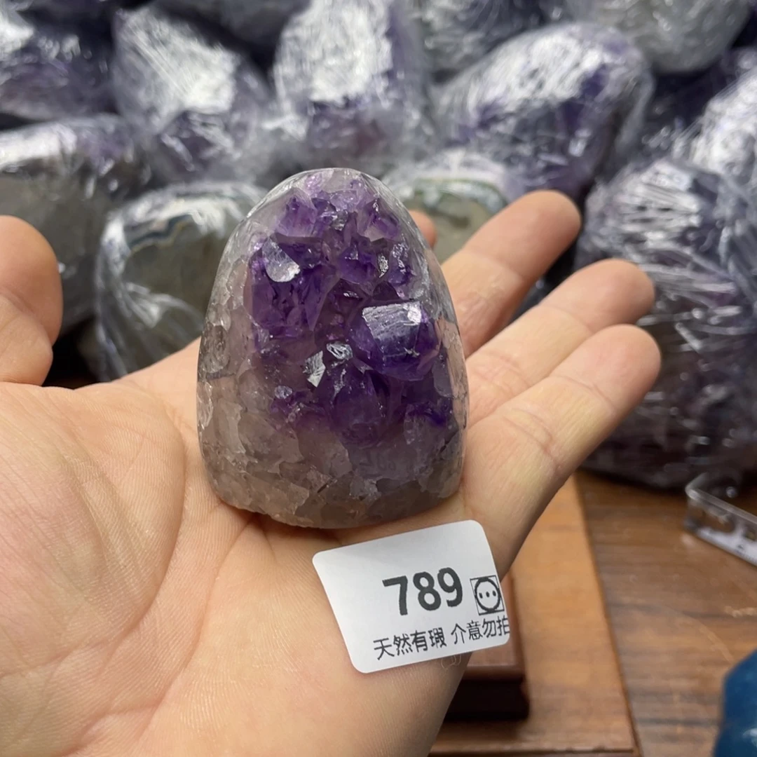 未镶嵌水晶大型摆件（非配饰）