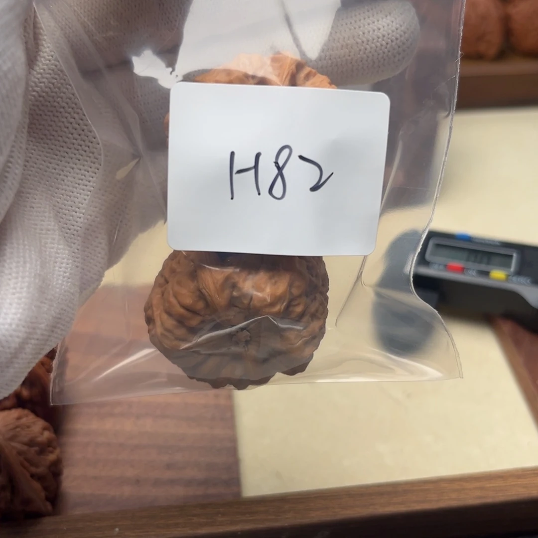 文玩核桃吊坠蛤蟆h82