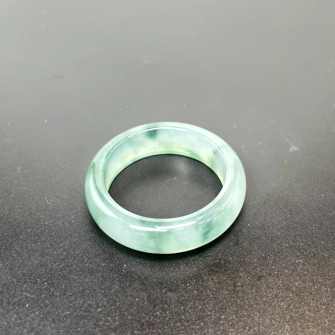 RX6天然缅甸A货翡翠冰绿戒圈/004991/北京中保拍卖