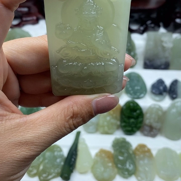 和田玉（糖玉）未镶嵌颈饰86