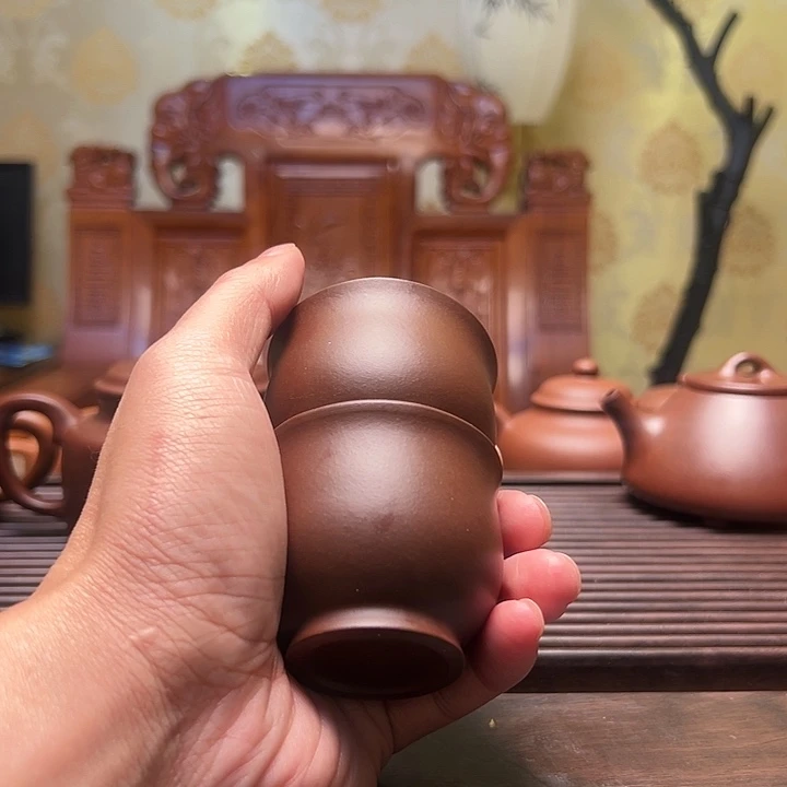 紫砂茶壶被****手宜兴原矿88888