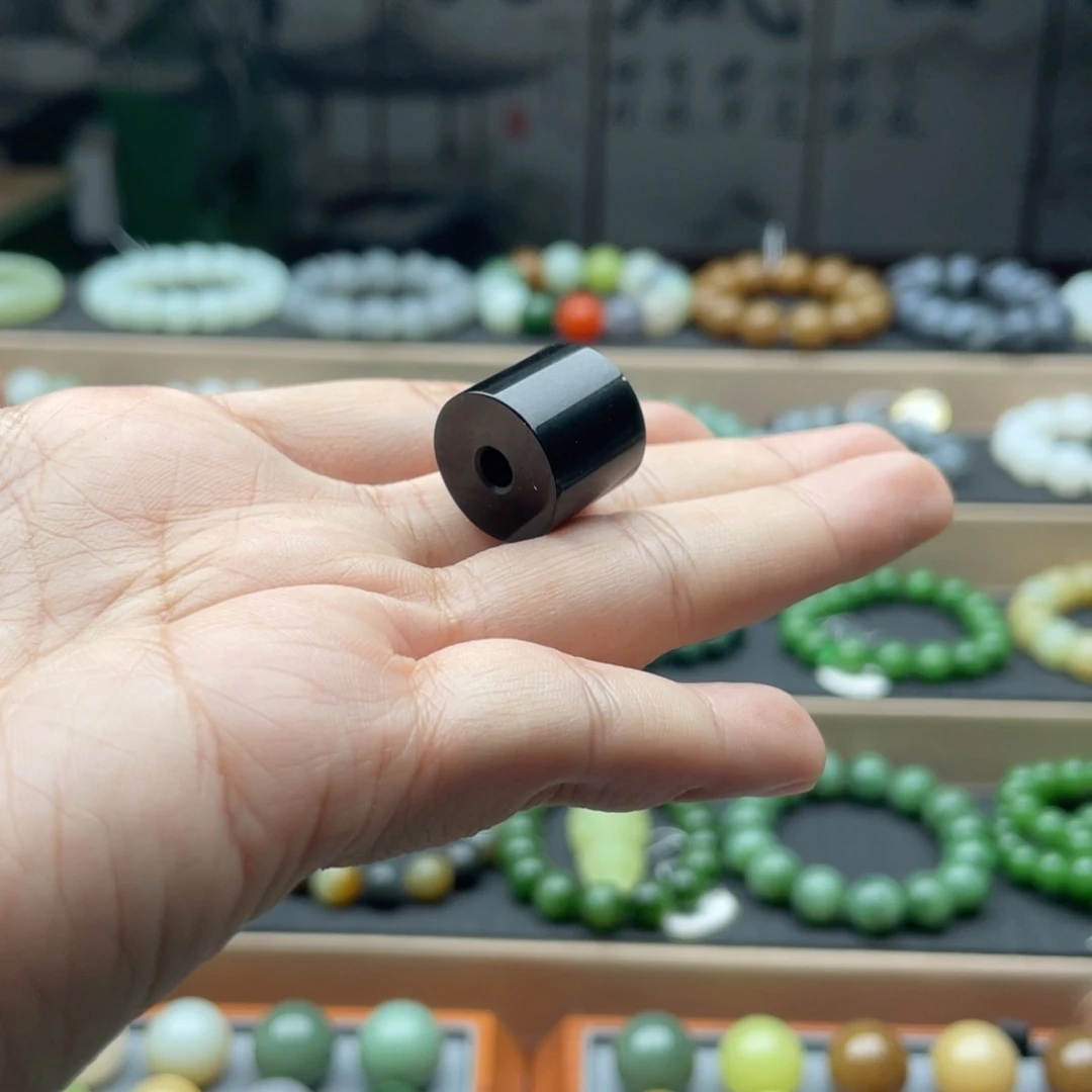 满***柳和田玉未镶嵌手链