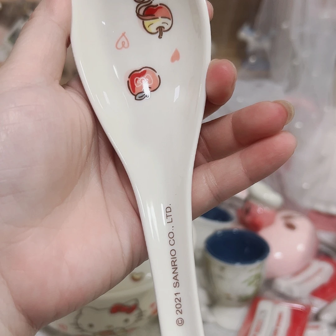 微瑕可爱满20包邮