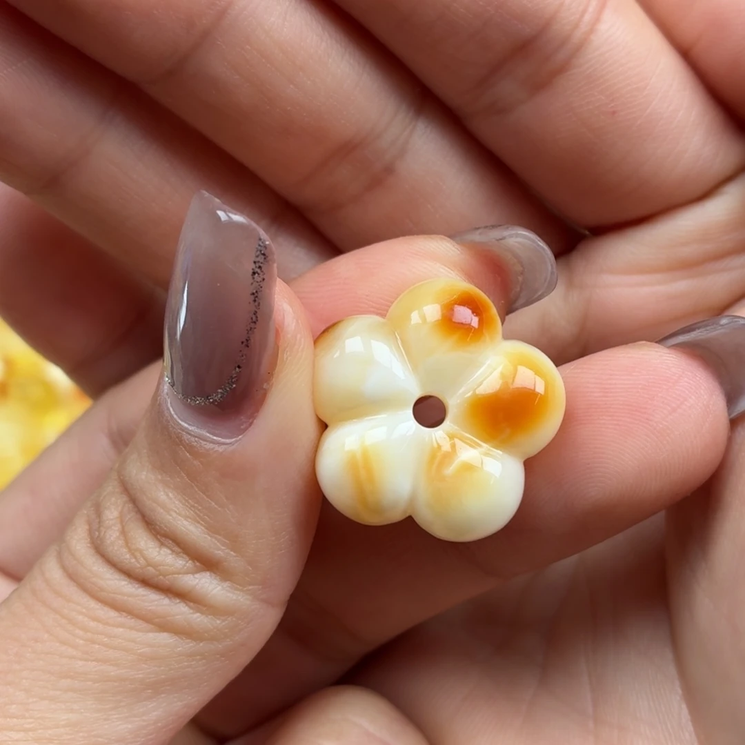 裸石琥珀未镶嵌蜜蜡