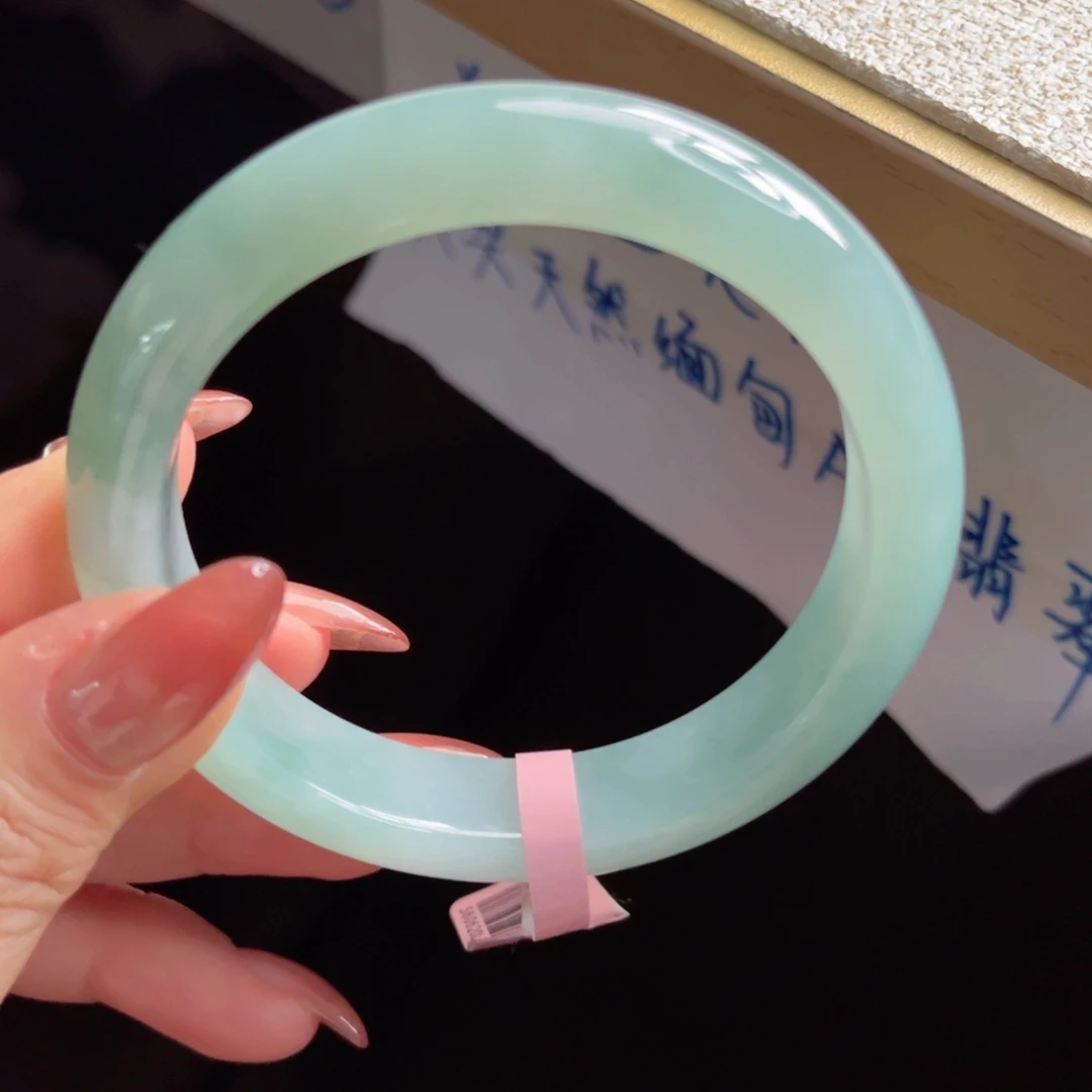 ****海翡翠未镶嵌手镯手镯