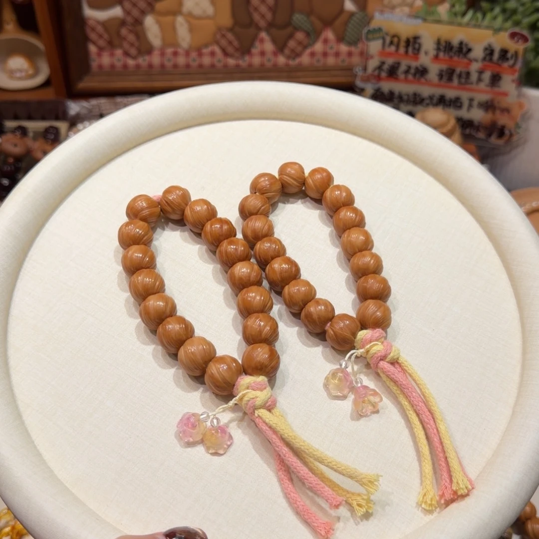 吊坠库克纯手工卷卷酥猴头卡14左右手持粉蕊