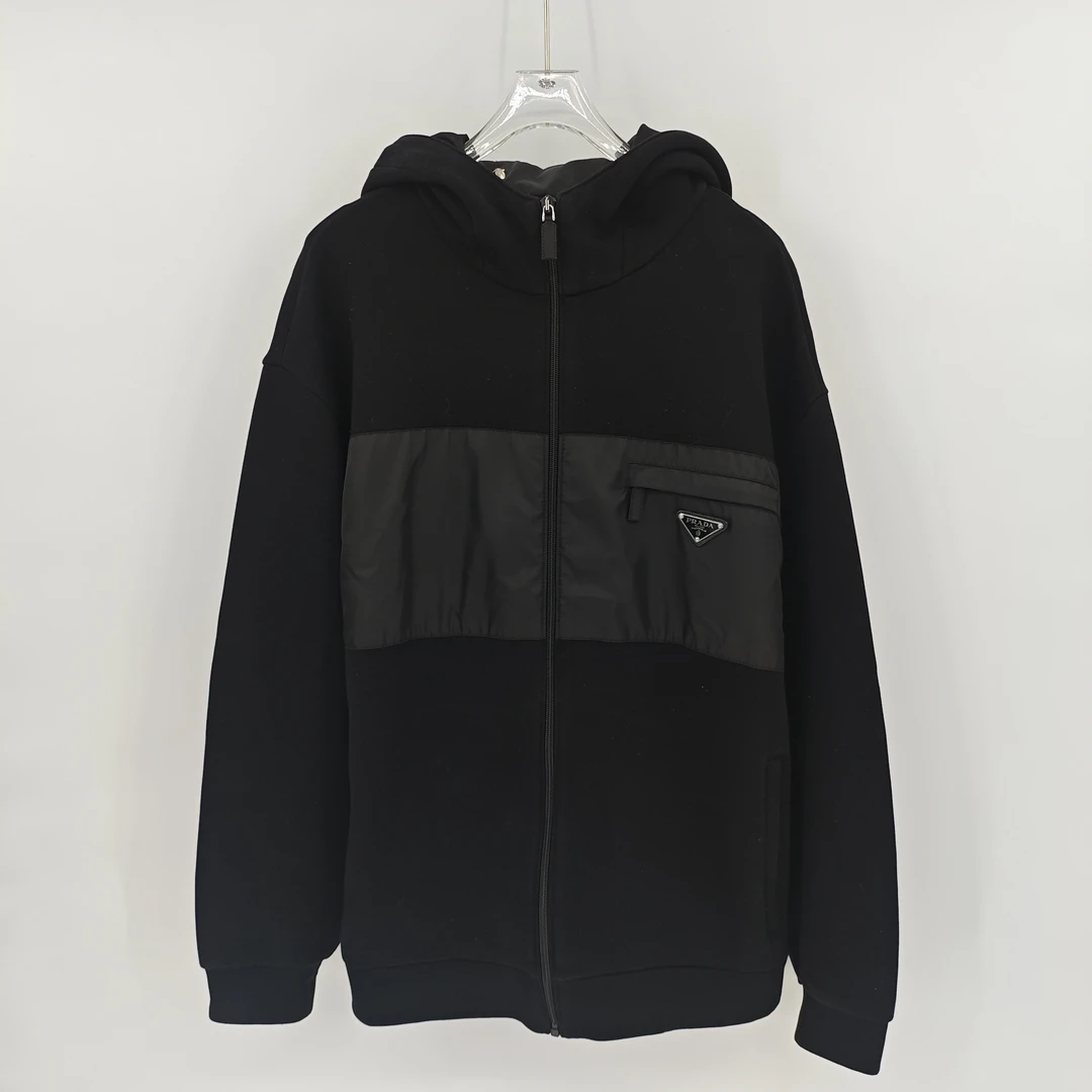 99新 Prada/普拉达 黑色拼接面料三角胸标夹克外套/XXL码/Sw24896