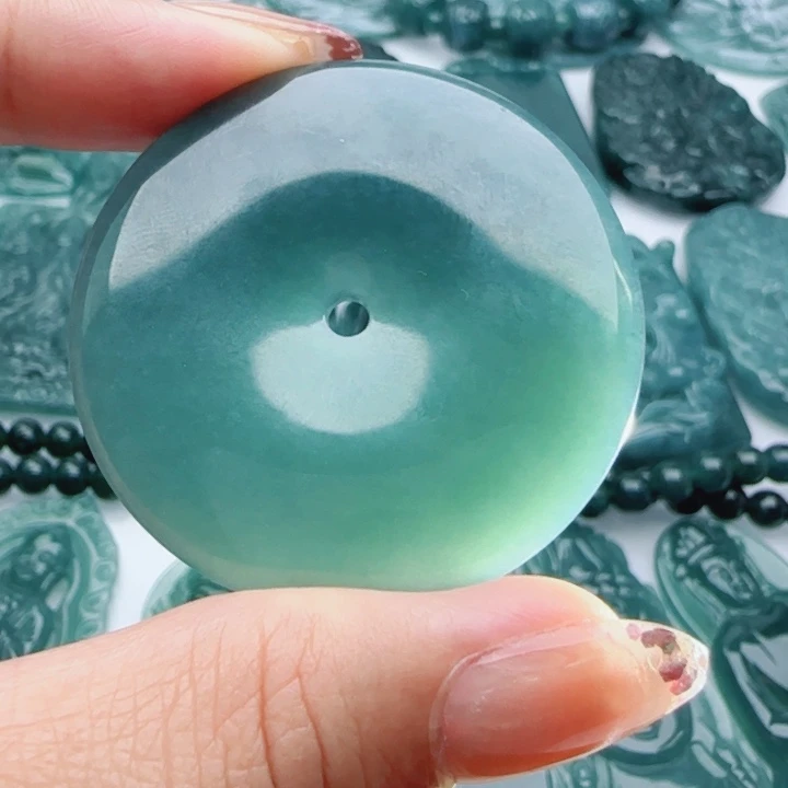 翡翠未镶嵌颈饰多样性发货天然A货翡翠