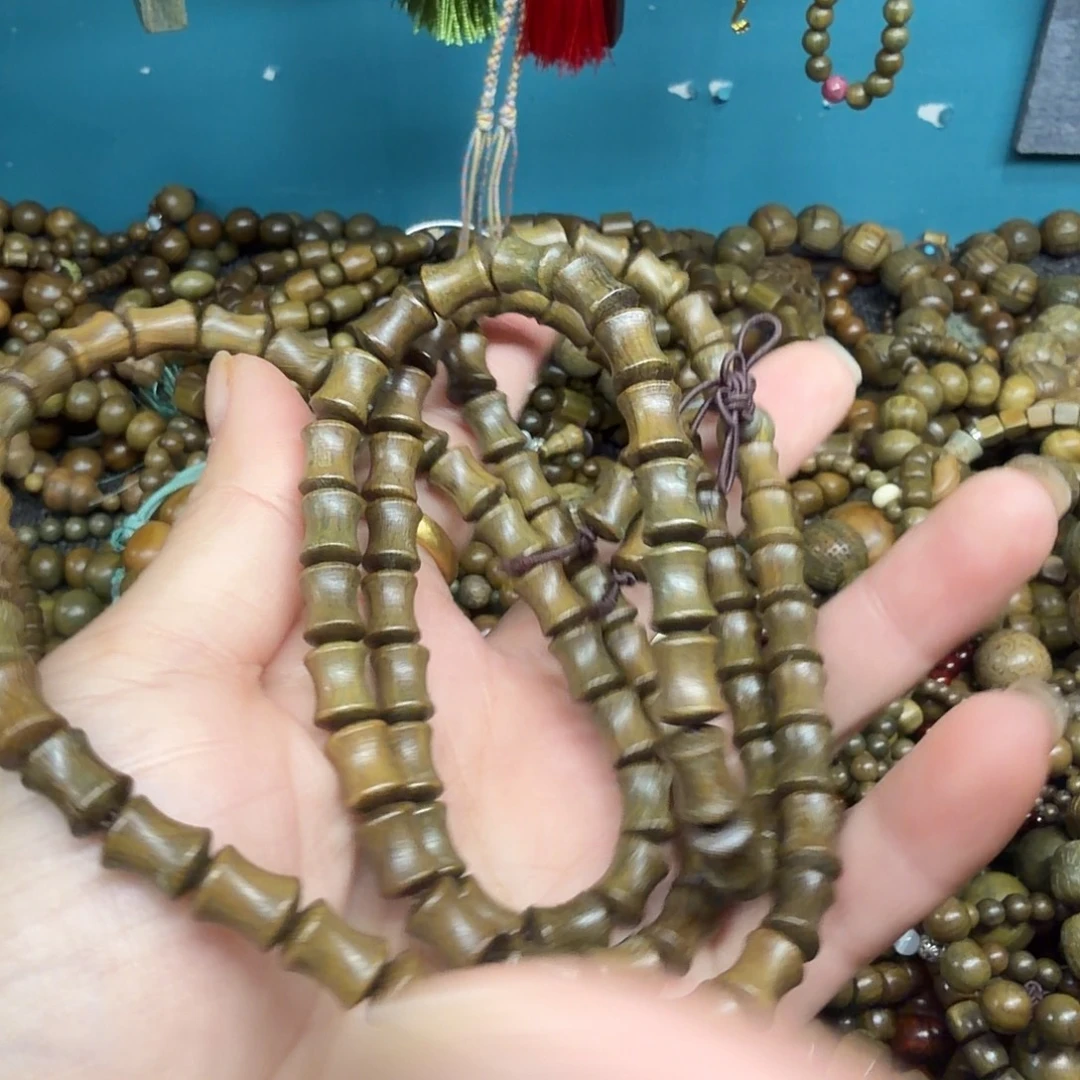 无事牌维腊木（绿檀）