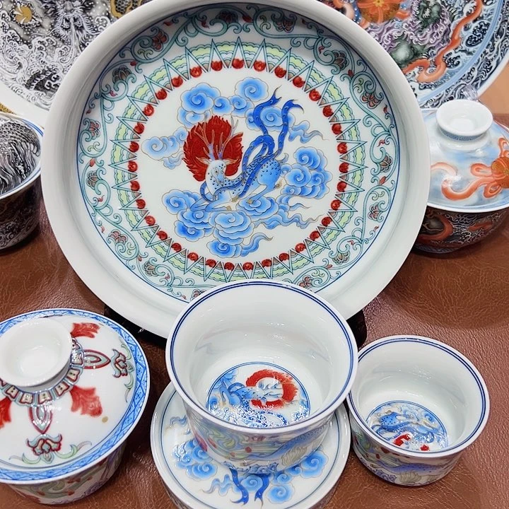 摆件景德镇陶瓷艺术展演厅及景德镇市